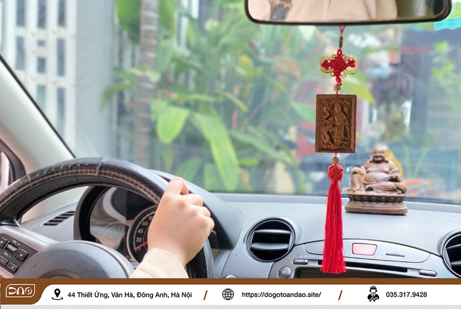 Là khi bạn đặt tượng Phật Di Lặc tại vị trí trên bàn làm việc hoặc trên xe ô tô, không cần phải thực hiện lễ thắp nhang